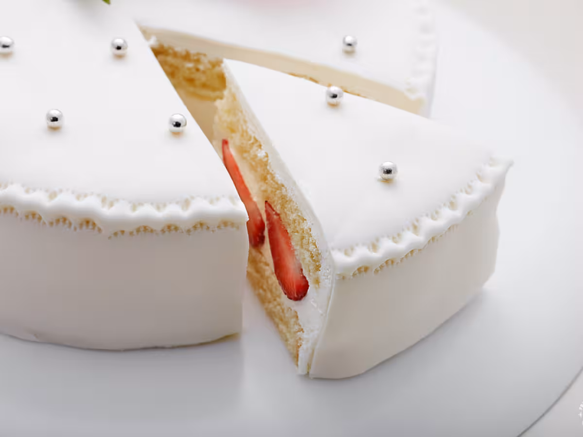 Как красиво нарезать торт