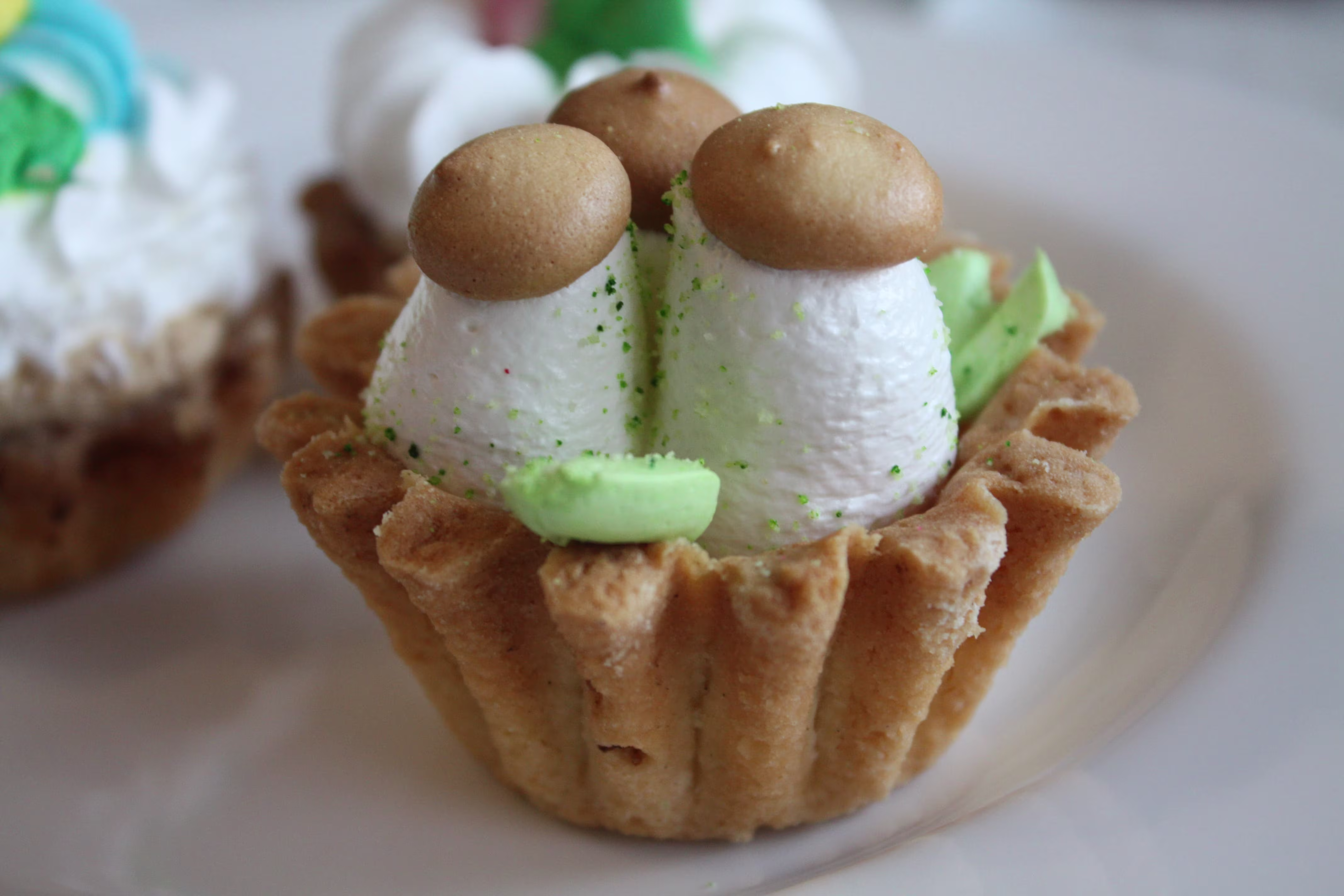 пирожное корзиночка